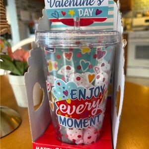 Giftable Valentines Tumbler - Enjoy Every Moment 🩷 3/20$